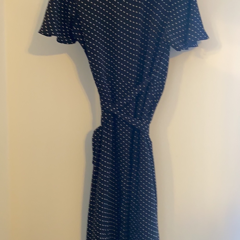 Dress - Picture 4 of 4